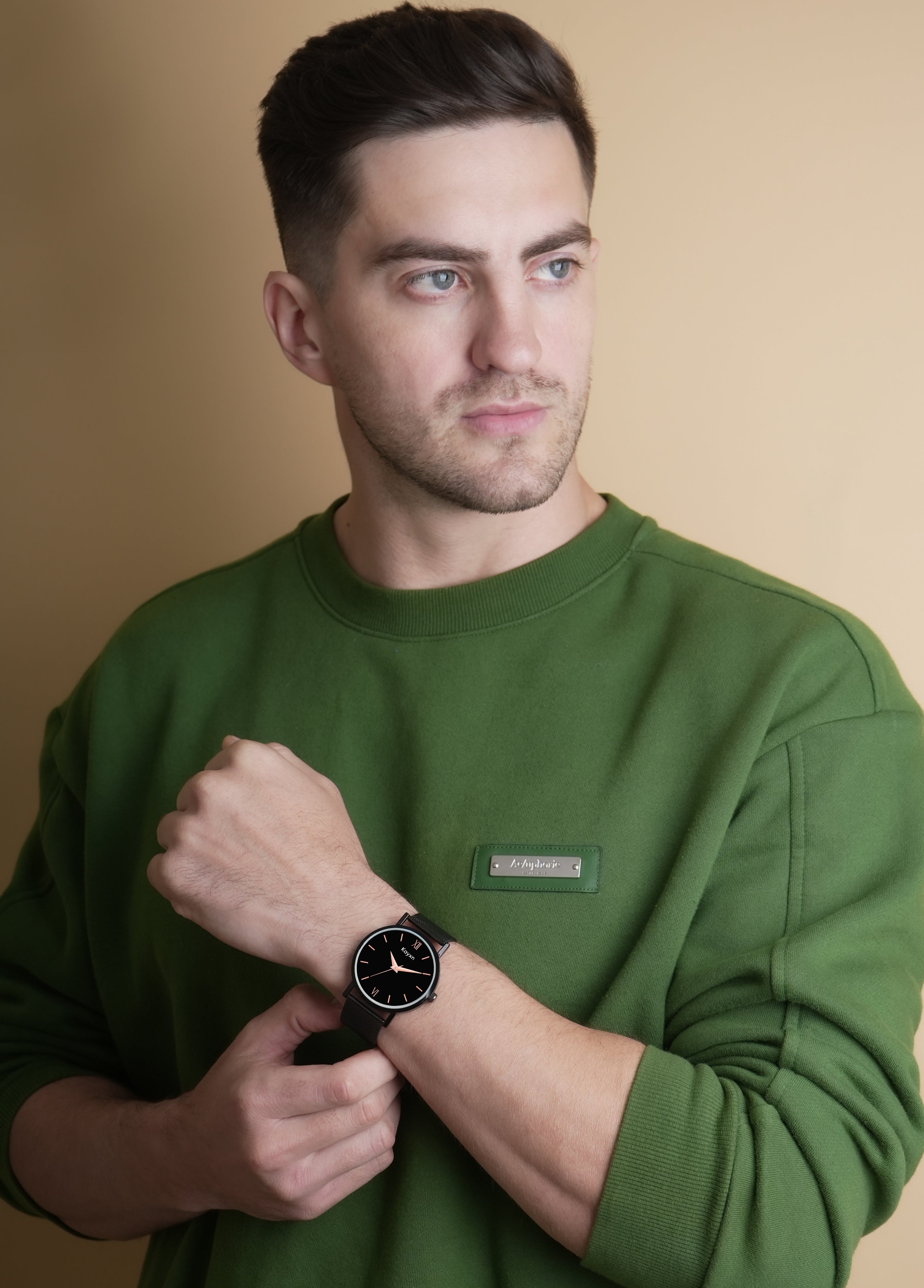 Velar Black Analogue Dial Mesh Strap Watch For Men