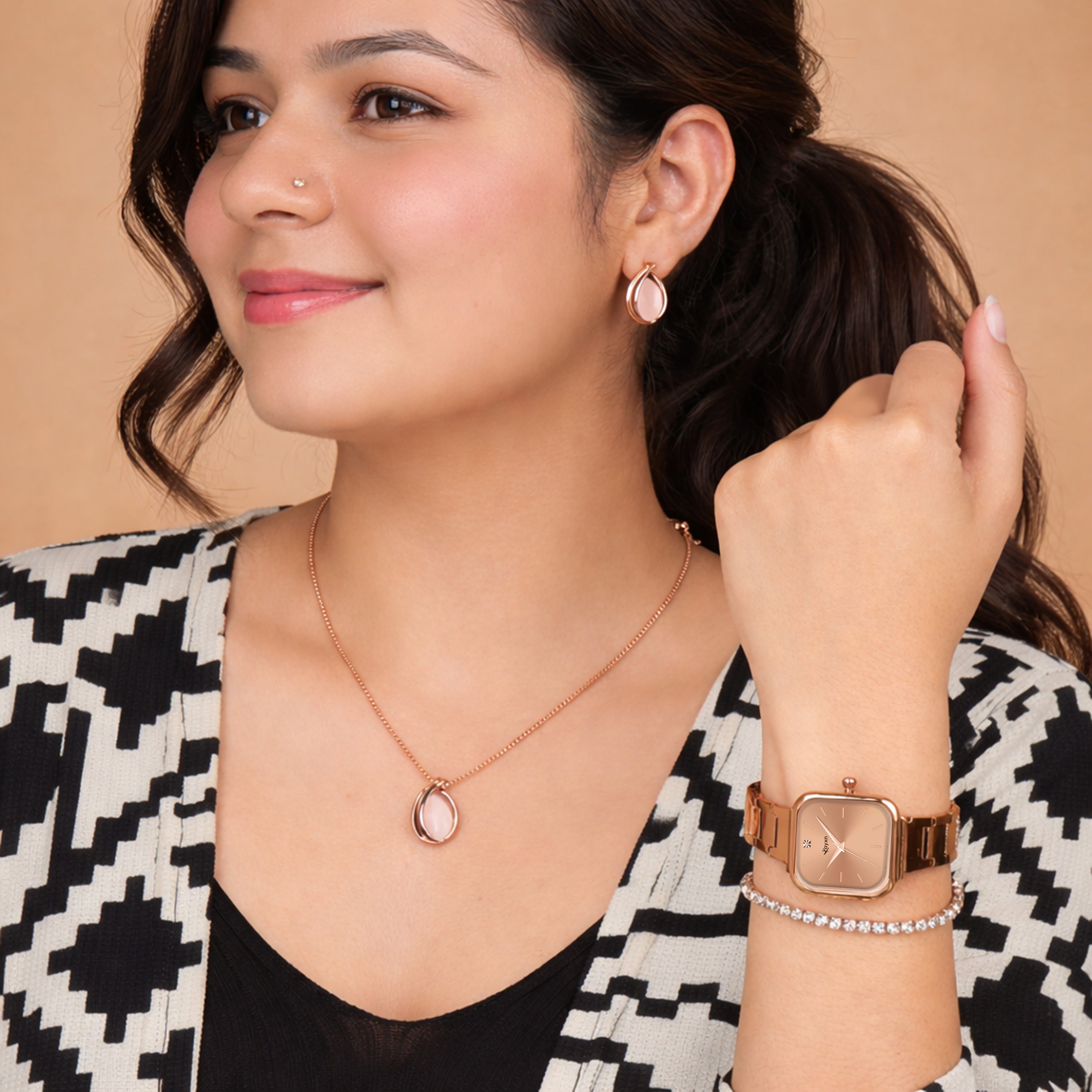 Minimal Muse Wrist Watch & Jewelry Set