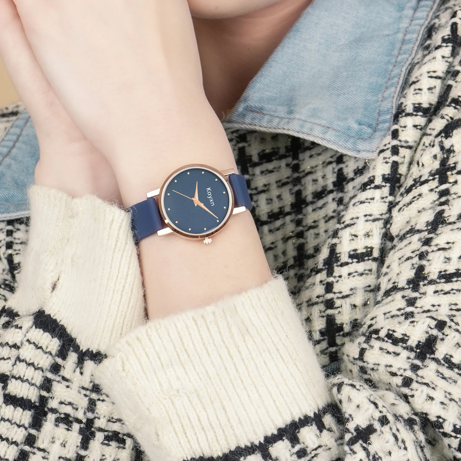 Orelis Embellished Dial Analogue Watch For Women - Blue