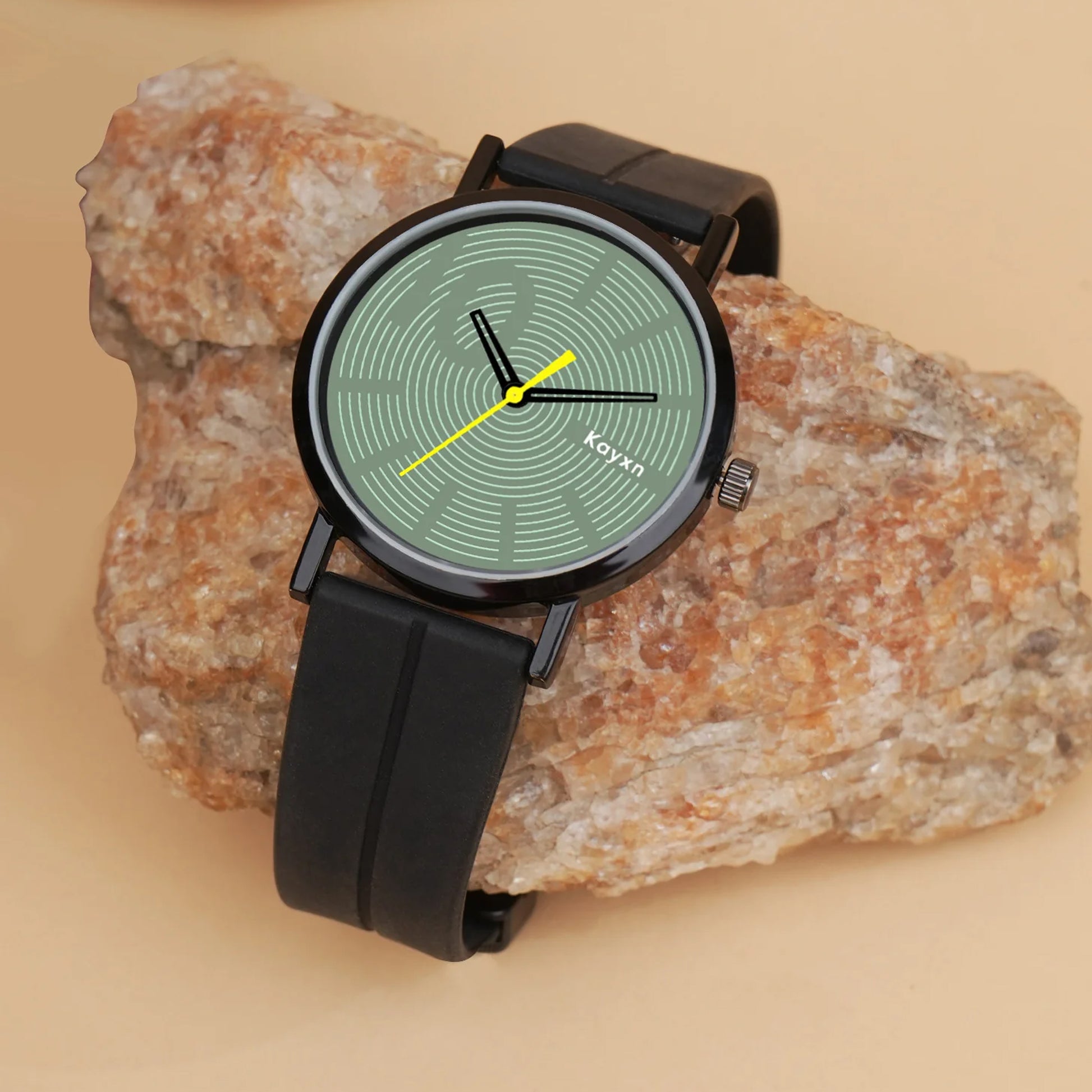 Spectra Analogue Silicone Strap Watch For Men