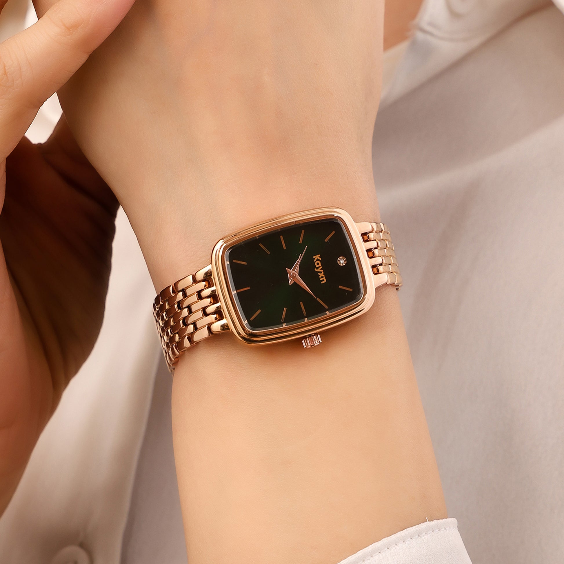 Empress Analogue Wrist Watch For Women - Green